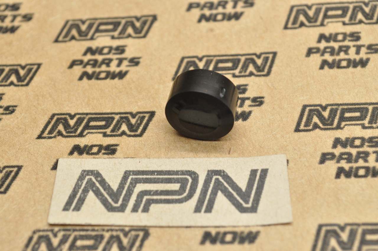 NOS Honda CH125 CH150 CH80 Elite NH125 NH80 Aero Socket Bolt Cap 88112-GC8-000