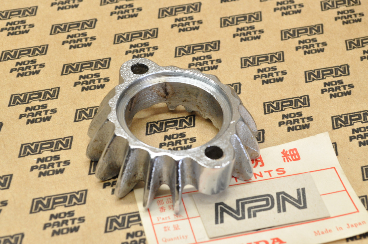 NOS Honda CB100 CB350 CB400 CL100 CL175 SL100 SL125 Exhaust Joint 18231-333-010