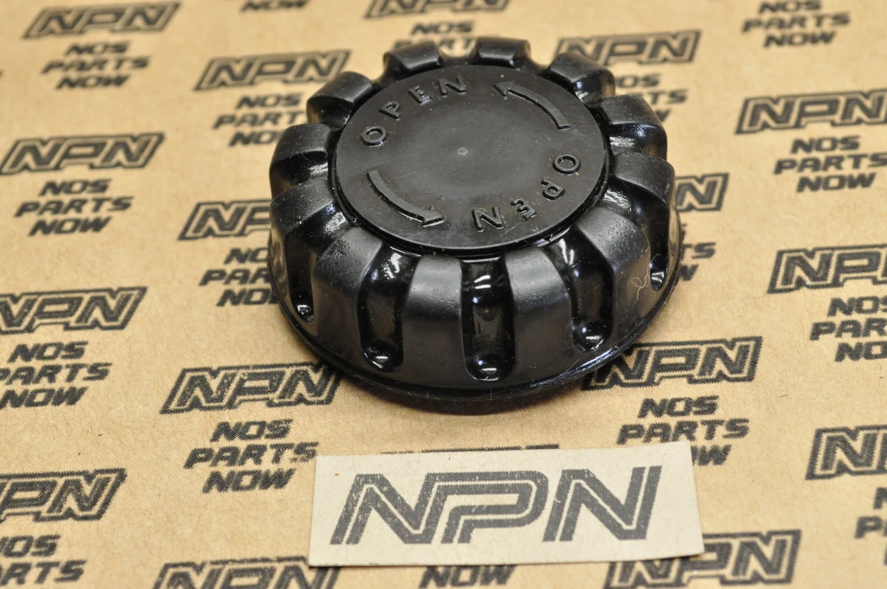 NOS Honda MT250 K0-1976 Elsinore Fuel Gas Tank Filler Cap 17620-086-020