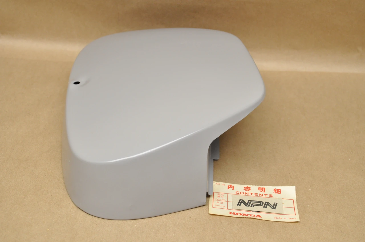 NOS Honda CA72 CA77 Dream Right Side Cover in Primer 83600-259-000 Z