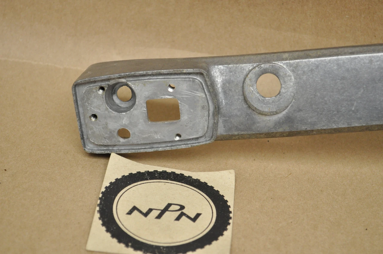 VTG OEM Honda CA72 CA77 Right Luggage Carrier Support Bracket Arm 50303-271-000