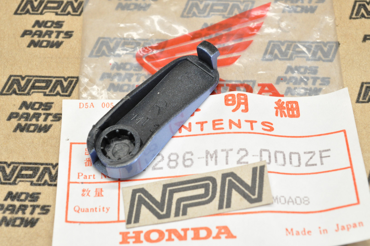 NOS Honda 1990 GL1500 Gold Wing Blue Right Deflector Cowl Cap 64286-MT2-000 ZF