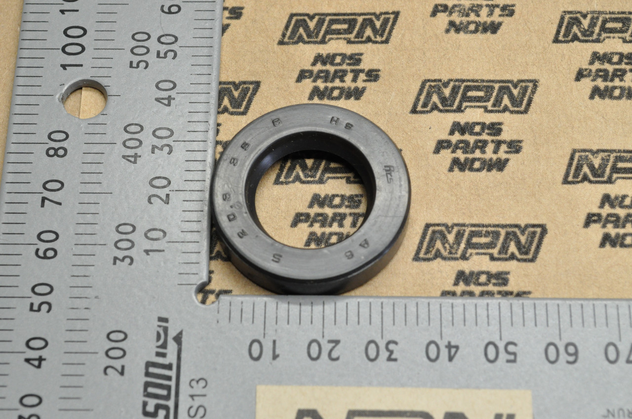 NOS Honda ATC90 K0-K2 Stator Crankcase Left Cover Oil Seal  91201-071-000