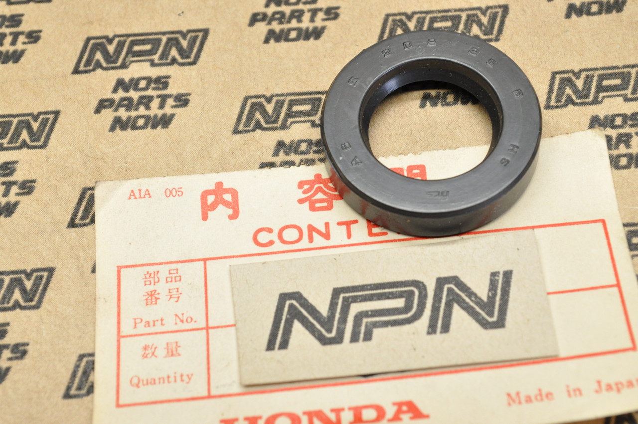 NOS Honda ATC90 K0-K2 Stator Crankcase Left Cover Oil Seal  91201-071-000