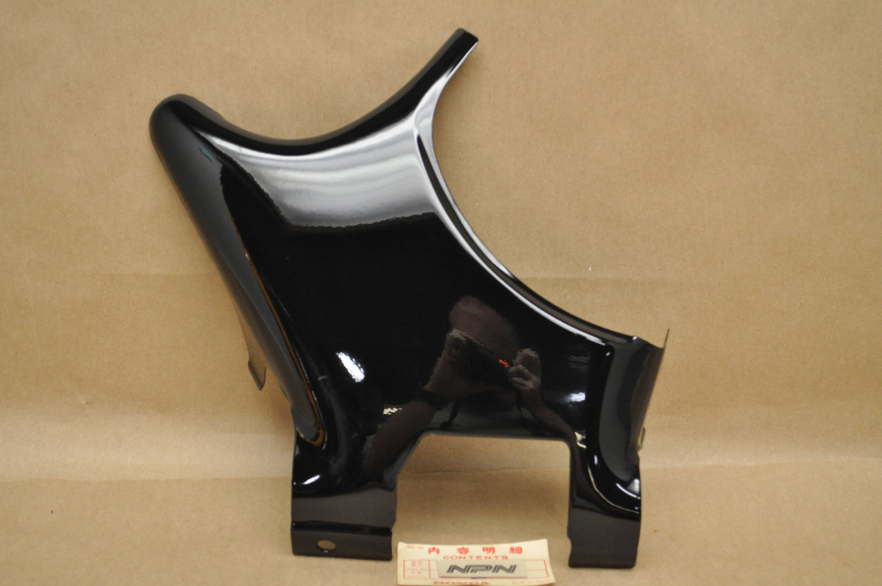 NOS Honda 1987-2007 VT1100 C Shadow Right Neck Side Cover Panel 63500-MM8-000ZC