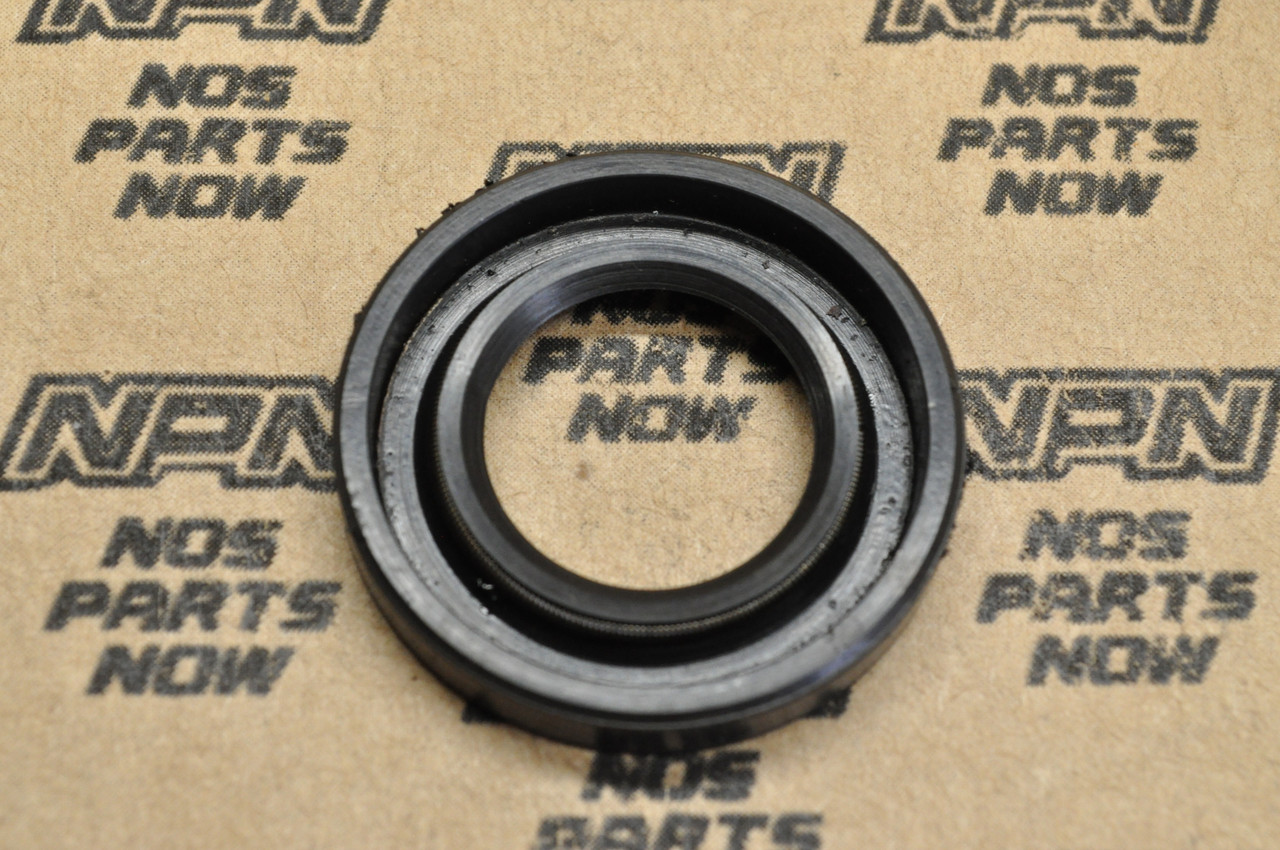 NOS Honda CA175 CB160 CB175 CL160 CL175 SL175 Points Base TK Oil Seal 91204-216-000