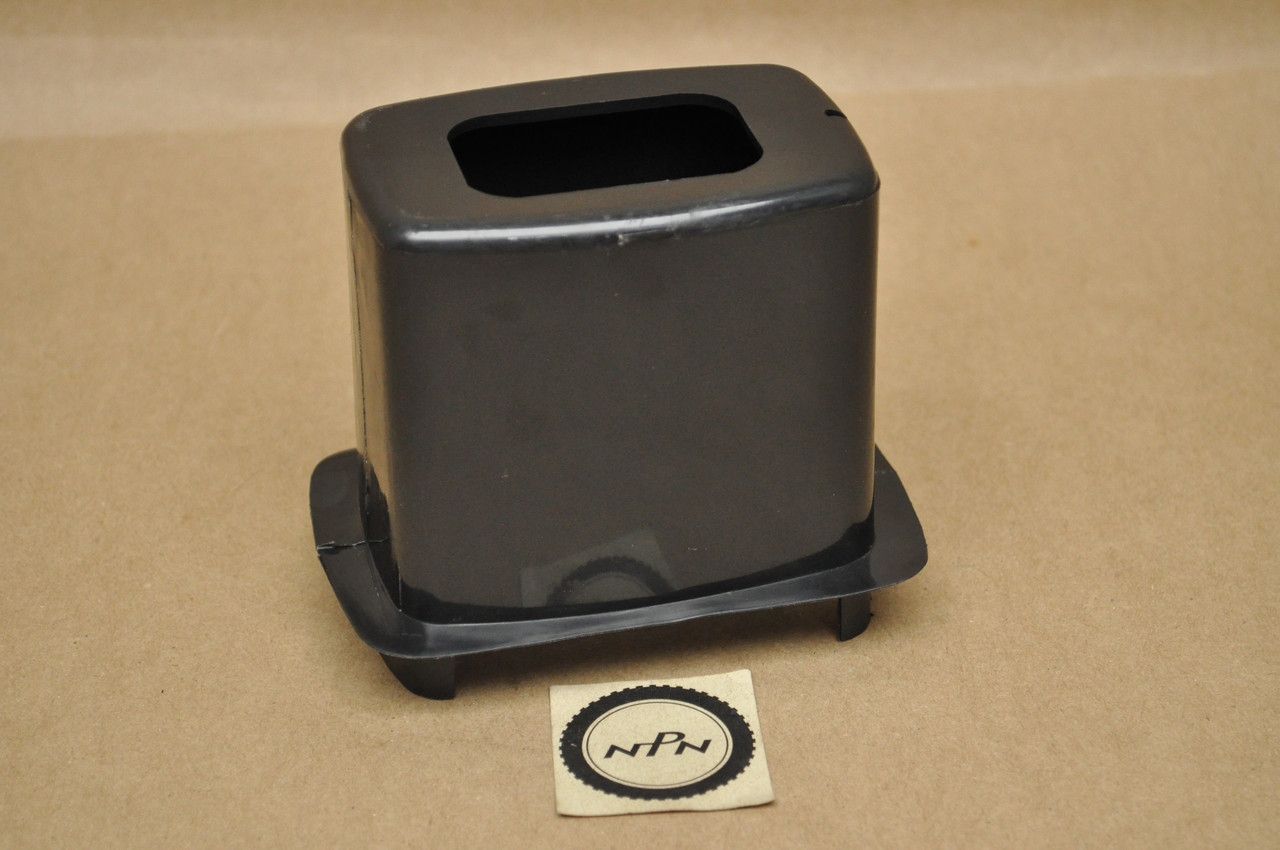 NOS Honda C100 CA100 C102 CA102 Air Filter Cleaner Box Housing Black 17221-001-020 B