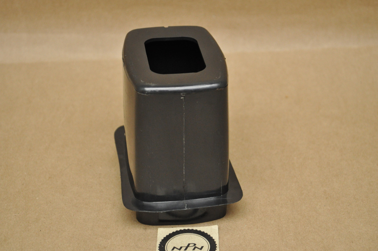 NOS Honda C100 CA100 C102 CA102 Air Filter Cleaner Box Housing Black 17221-001-020 B