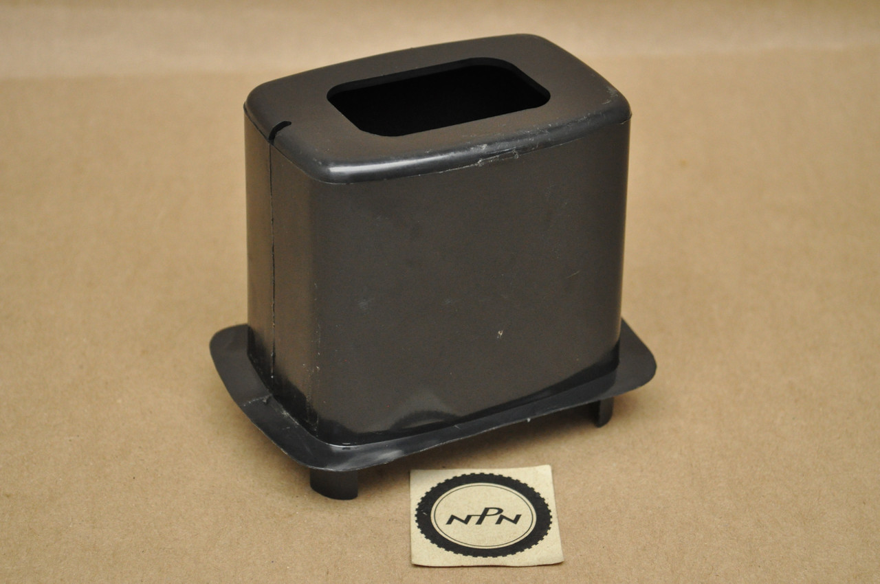 NOS Honda C100 CA100 C102 CA102 Air Filter Cleaner Box Housing Black 17221-001-020 B