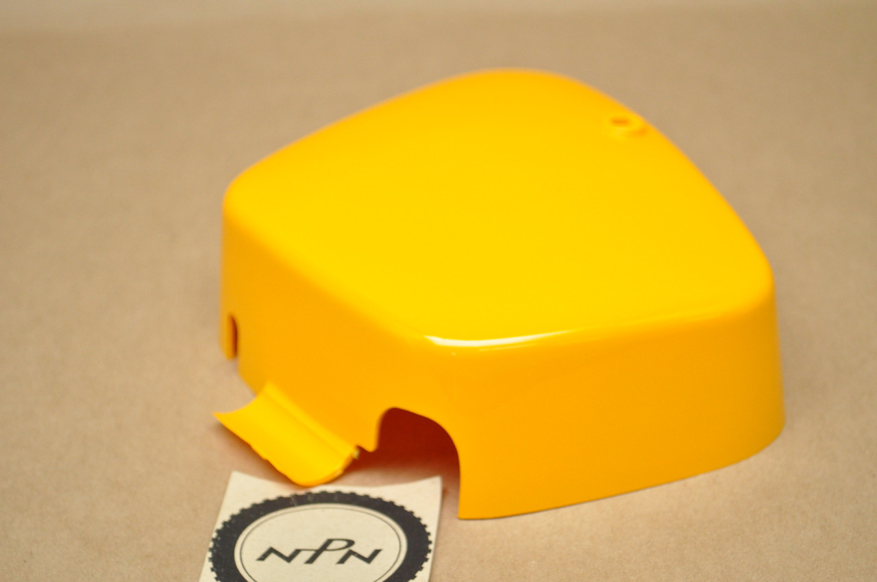 NOS Honda CA105 T CT200 CT90 K0-1978 Yellow Battery Side Cover 83600-041-000 XB