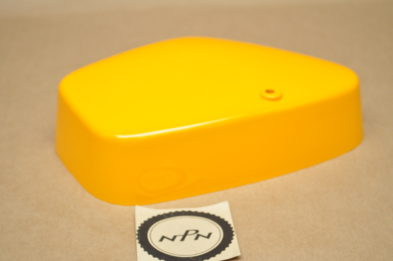NOS Honda CA105 T CT200 CT90 K0-1978 Yellow Battery Side Cover 83600-041-000 XB