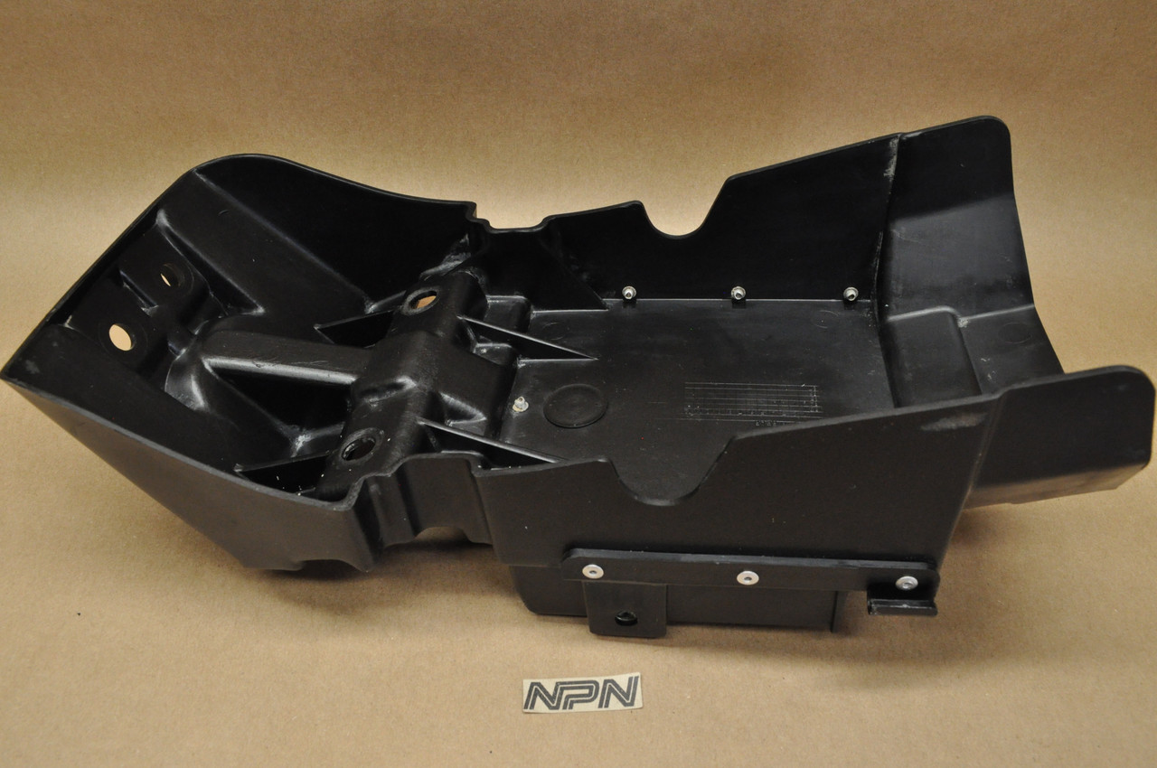 VTG OEM Honda 1984-85 VF500 C Magna Rear Fender Mud Guard A 80100-MJ8-000