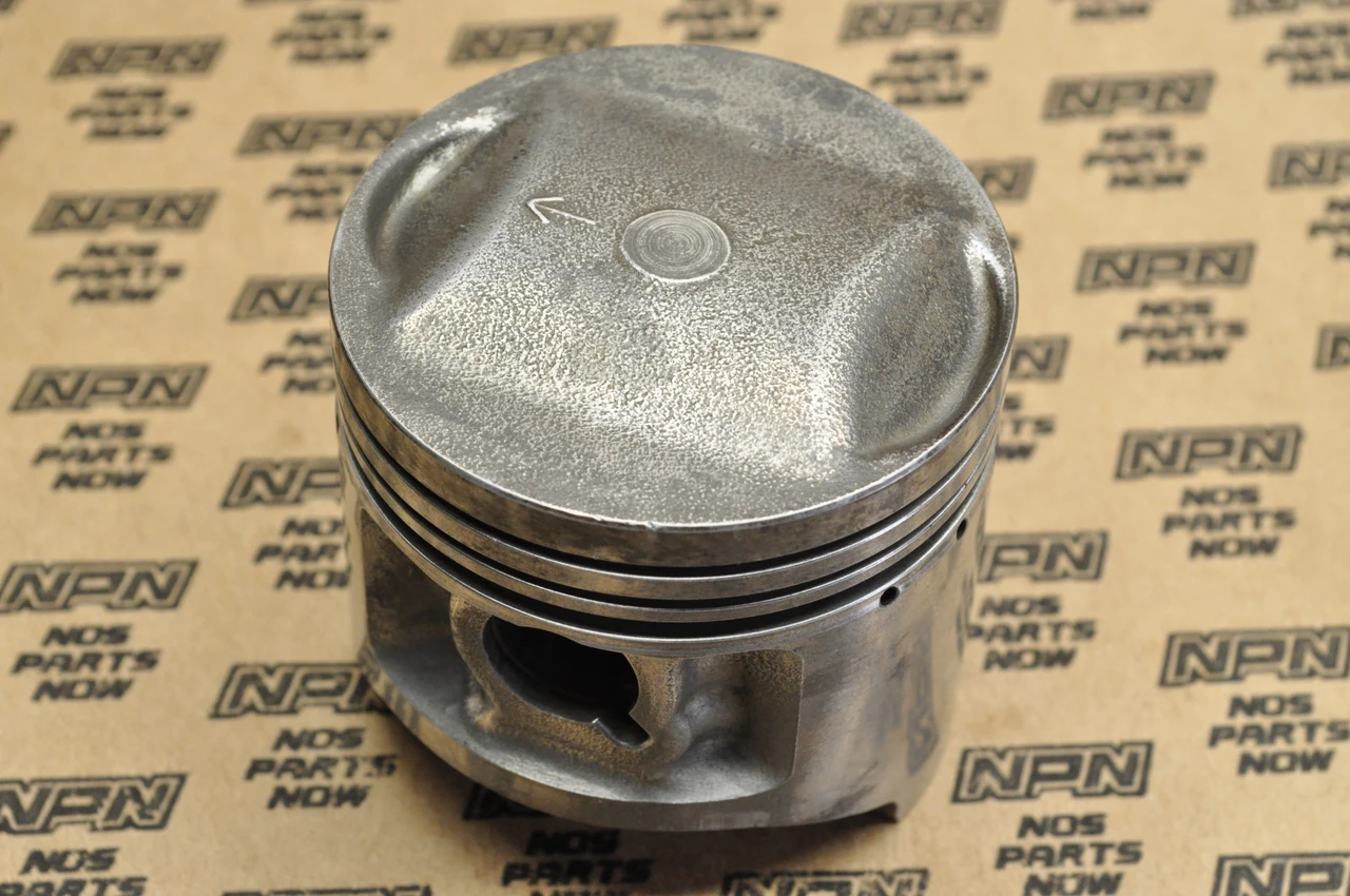 Vtg OEM Yamaha 1976-77 XS360 Standard Size Piston 1L9-11631-00-Y0