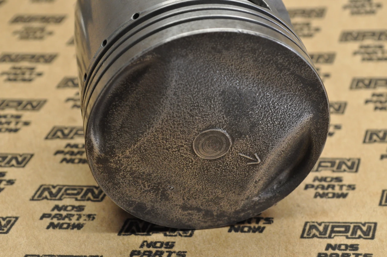 Vtg OEM Yamaha 1976-77 XS360 Standard Size Piston 1L9-11631-00-Y0