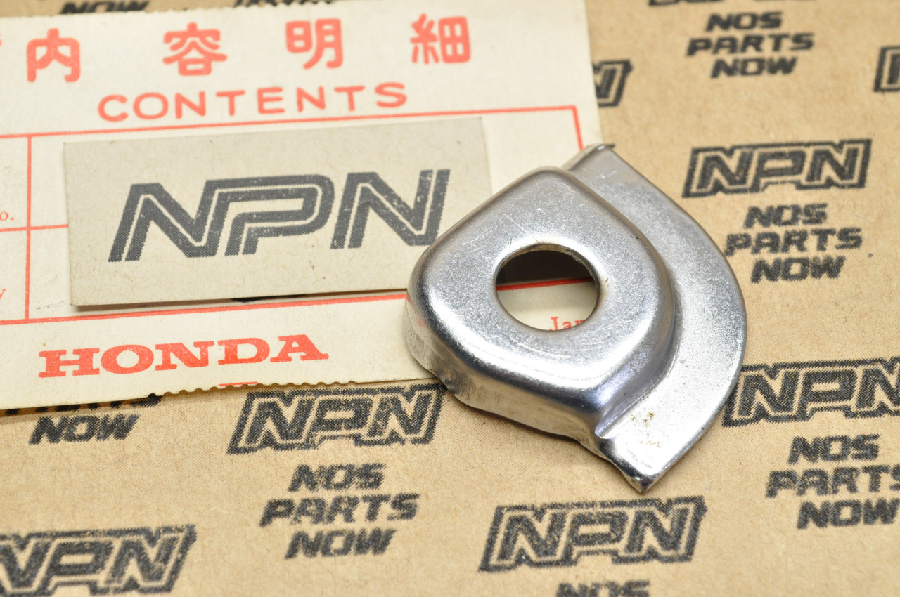 NOS Honda CM91 Right Side Front Cover Leg Shield Setting Washer 64348-046-000