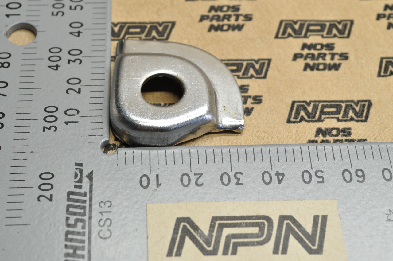 NOS Honda CM91 Right Side Front Cover Leg Shield Setting Washer 64348-046-000