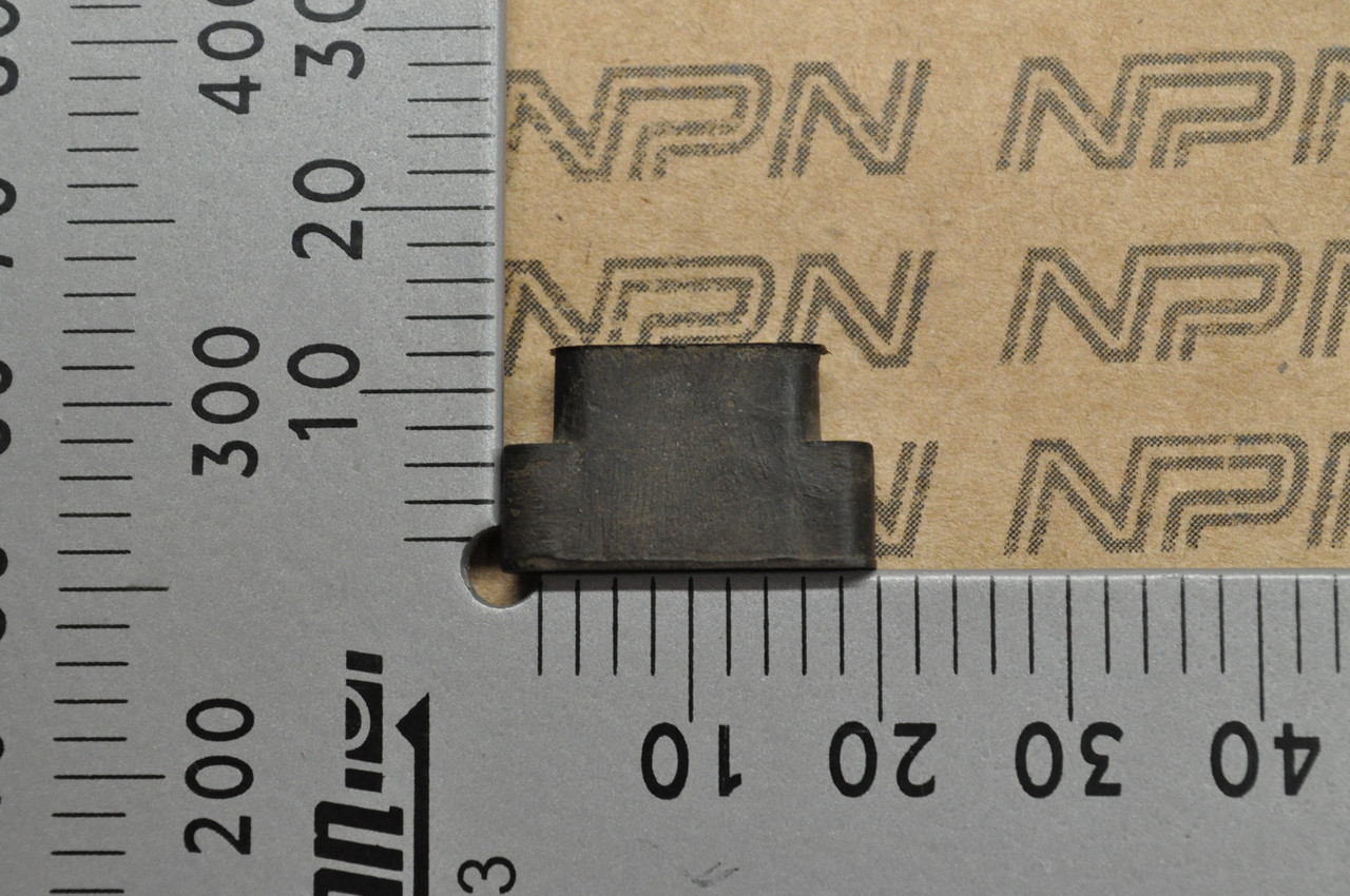 NOS Honda CB350 K0-K4 CL350 K0-K4 Rear Turn Signal Setting Rubber 33609-286-000