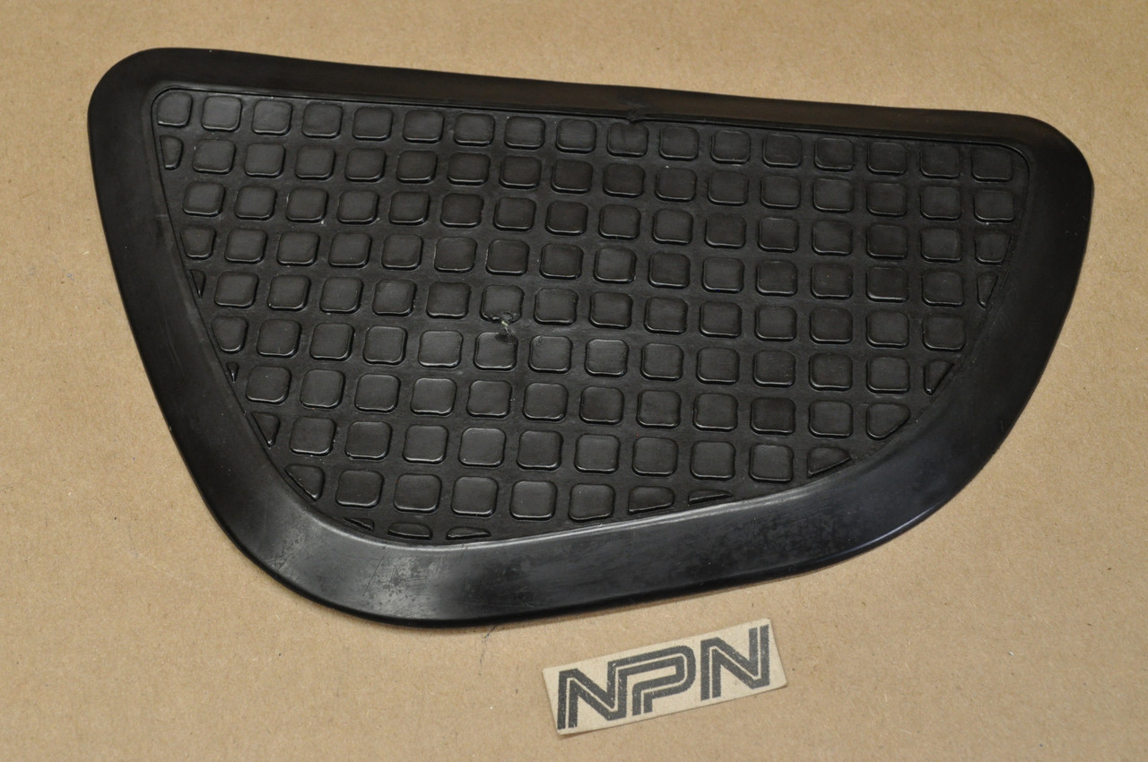 VTG OEM Honda CL175 CA175 CL90 CL125 Right Tank Knee Grip Rubber 17661-223-000