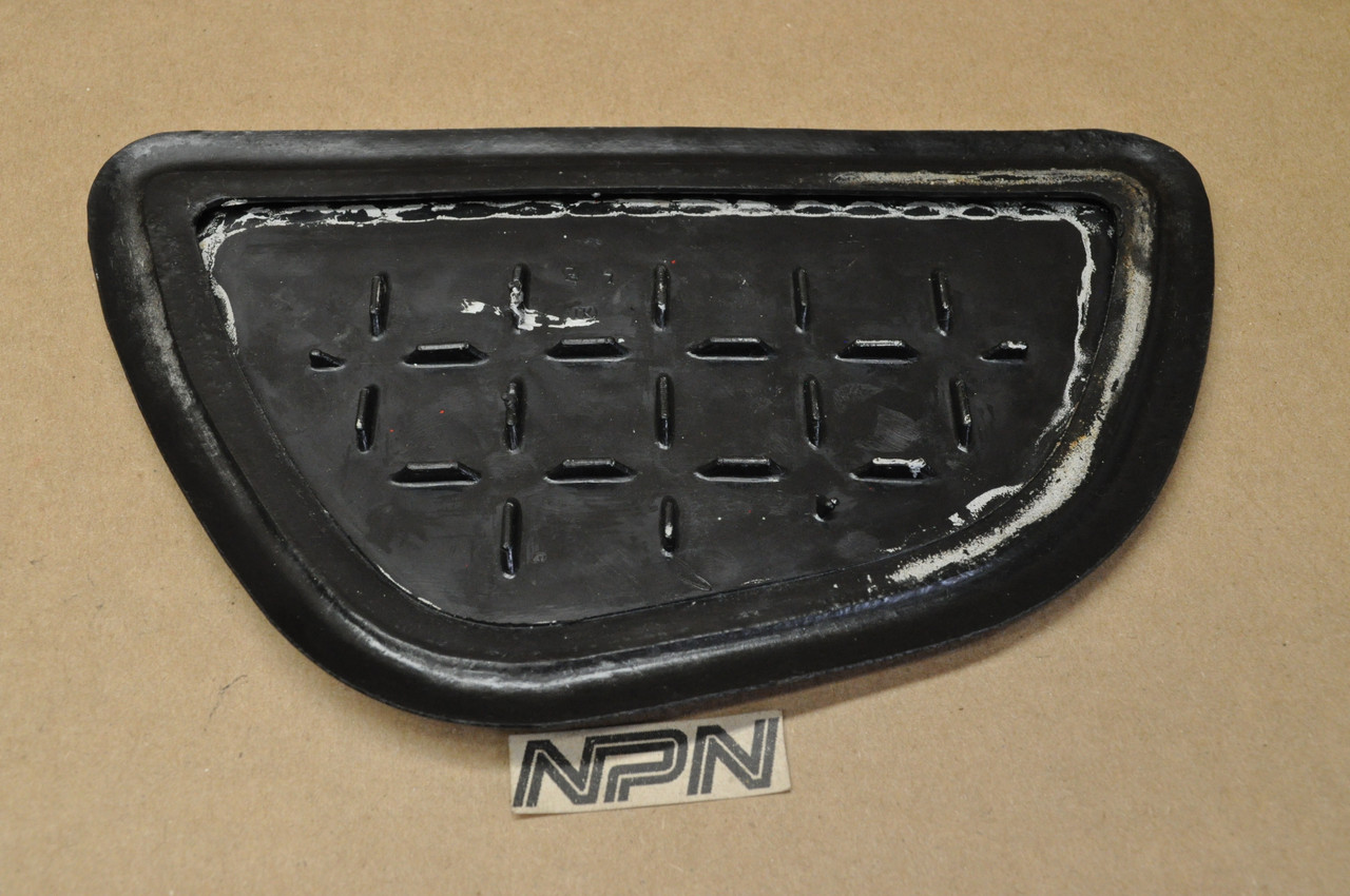 VTG OEM Honda CL175 CA175 CL90 CL125 Left Tank Knee Grip Rubber 17662-223-000
