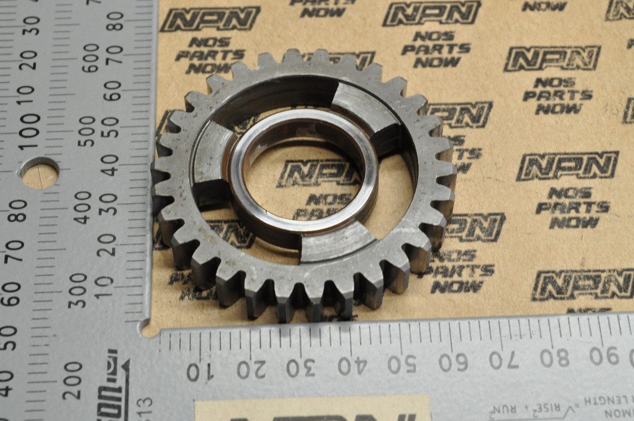 Vintage Used OEM Yamaha DT250 DT360 DT400 Fifth 5th Pinion Gear 30T 438-17151-00