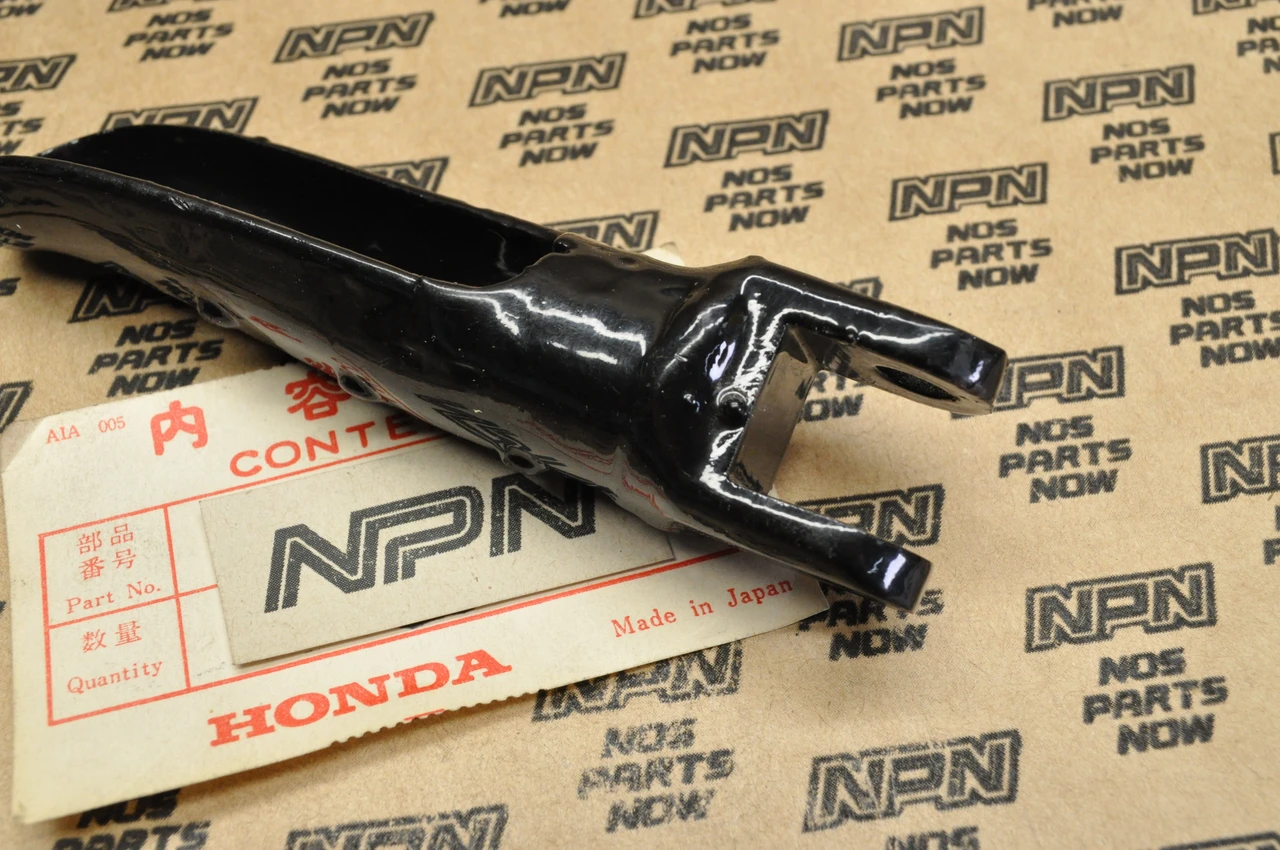 NOS Honda CL77 CL72 Left Foot Peg Rest Step Bar Arm 50640-273-670 B