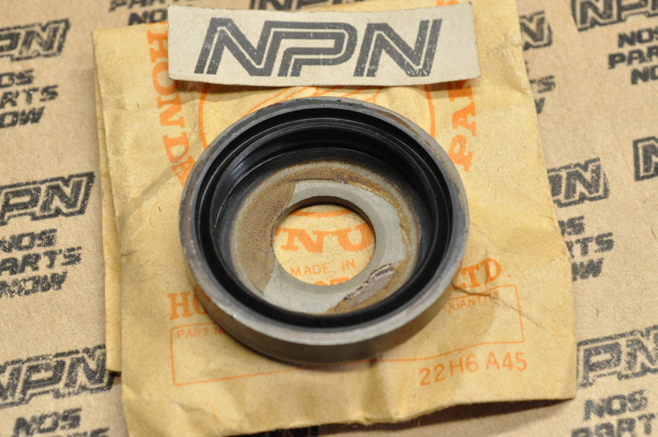 NOS Honda CB350 CB450 CB72 CB77 CL350 XL350 XR200 XR500 Cap 52144-268-000