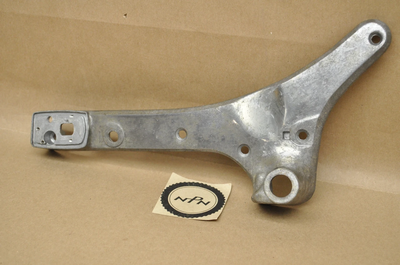 VTG OEM Honda CA72 CA77 Left Luggage Carrier Support Bracket Arm 50306-271-000