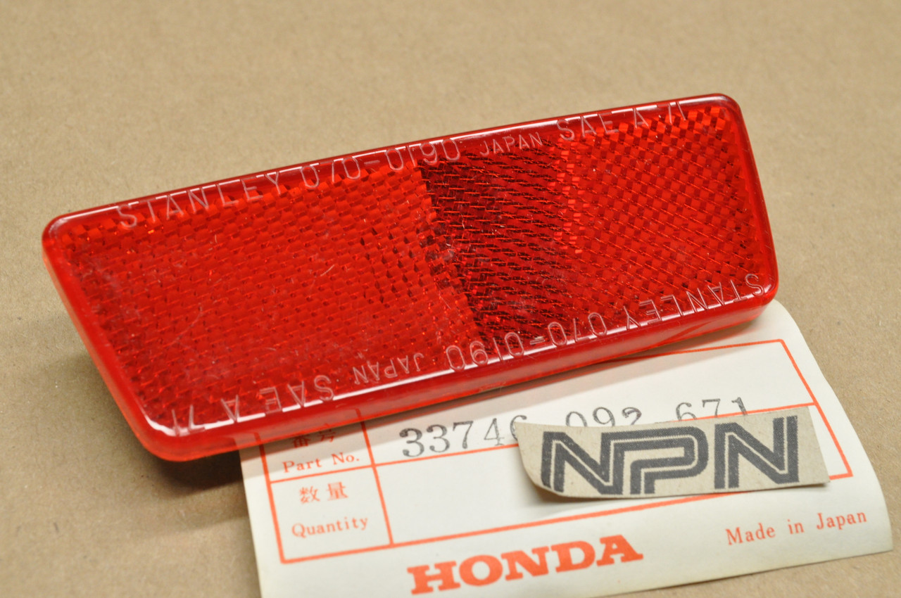 NOS Honda C70 CT90 K4-K5 SL100 K2 SL125 K1 SL350 K2 Reflector Lens 33746-092-671