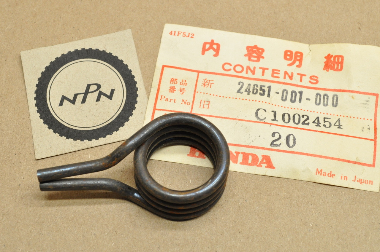 NOS Honda C100 C102 C110 C200 Gear Shift Return Spring 24651-001