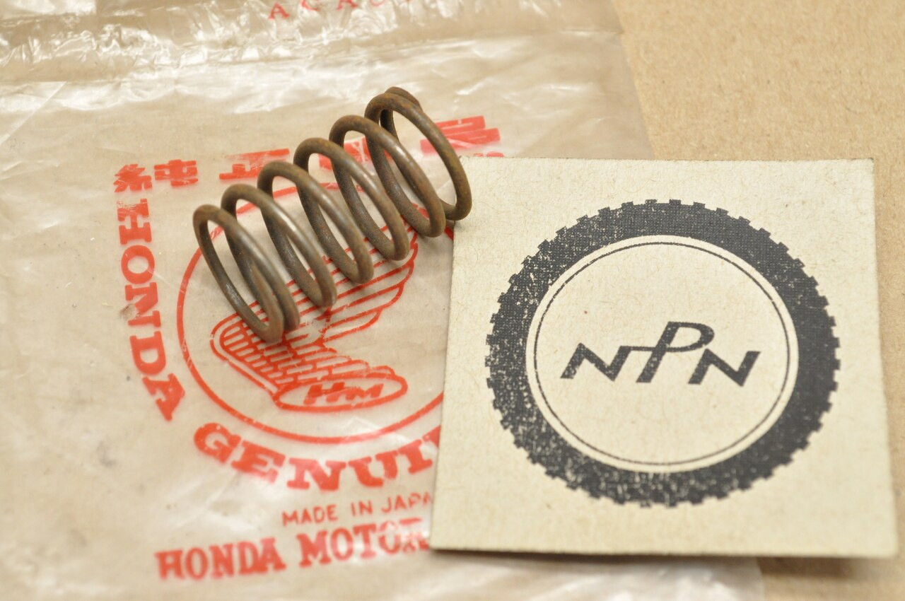 NOS Honda C110 CA110 Clutch Spring 22401-011-000