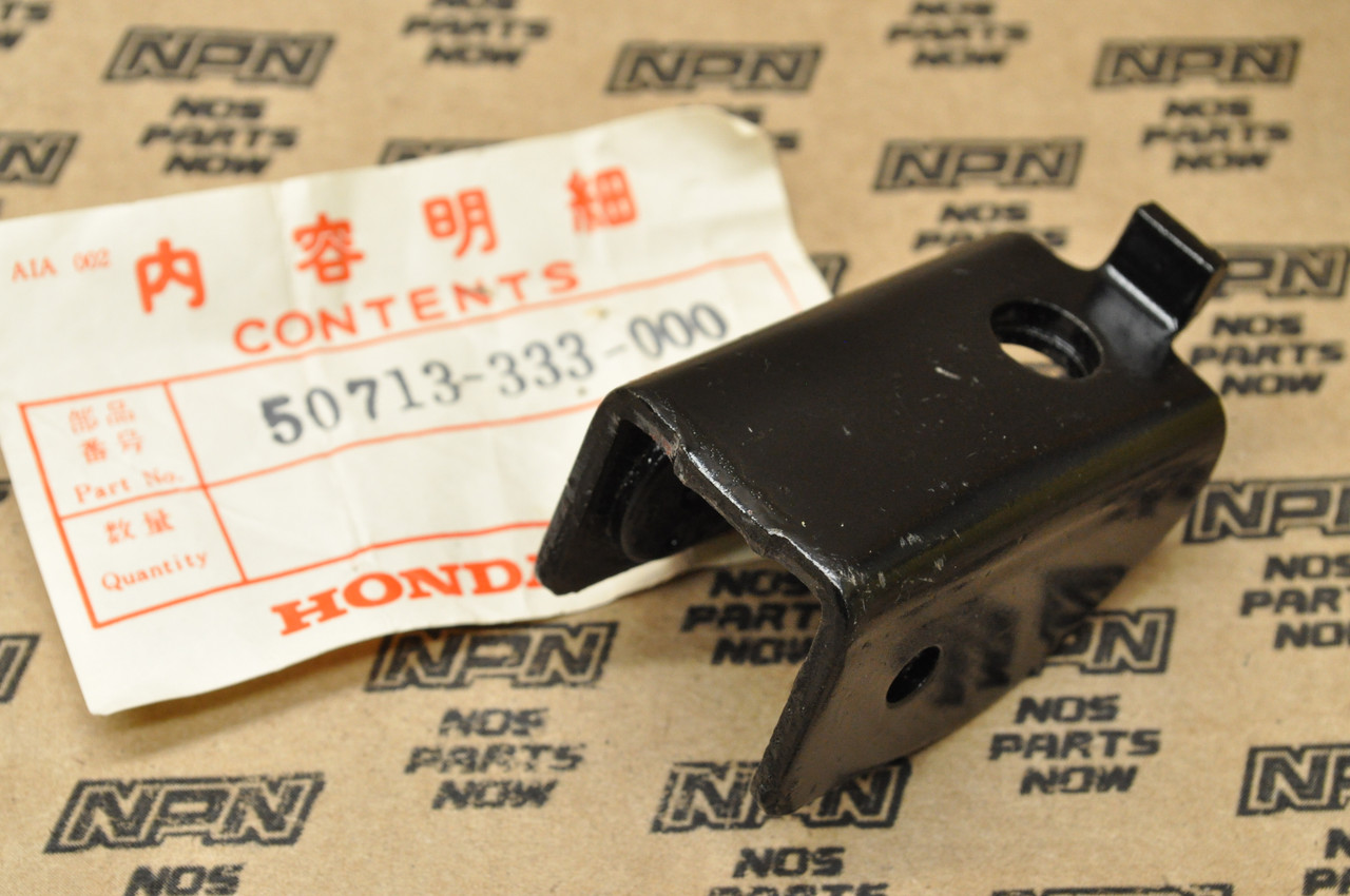 NOS Honda CB350 CB450 CB500 CL350 CL450 Foot Peg Step Bracket 50713-333-000