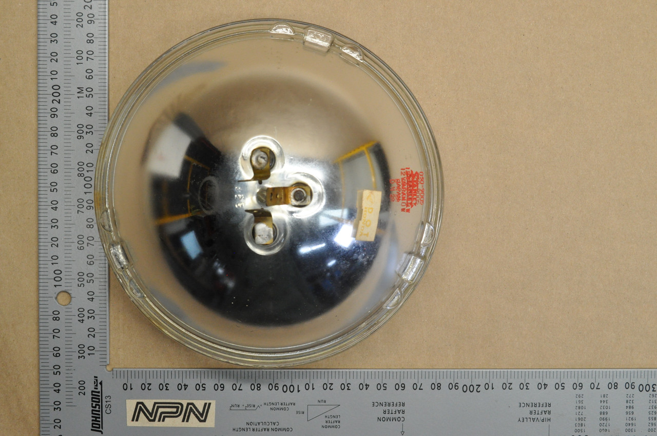 NOS Honda CB550 CB750 CX500 GL1000 Head Light Lamp Sealed Beam 33321-371-672