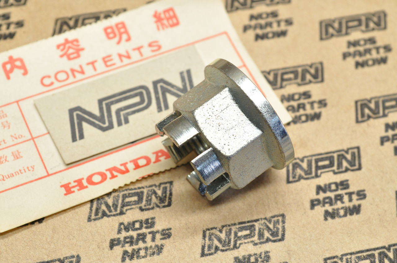NOS Honda CB550 CB650 CB750 CB900 CBX CR250 GL1100 Axle Nut 18mm  90305-393-000