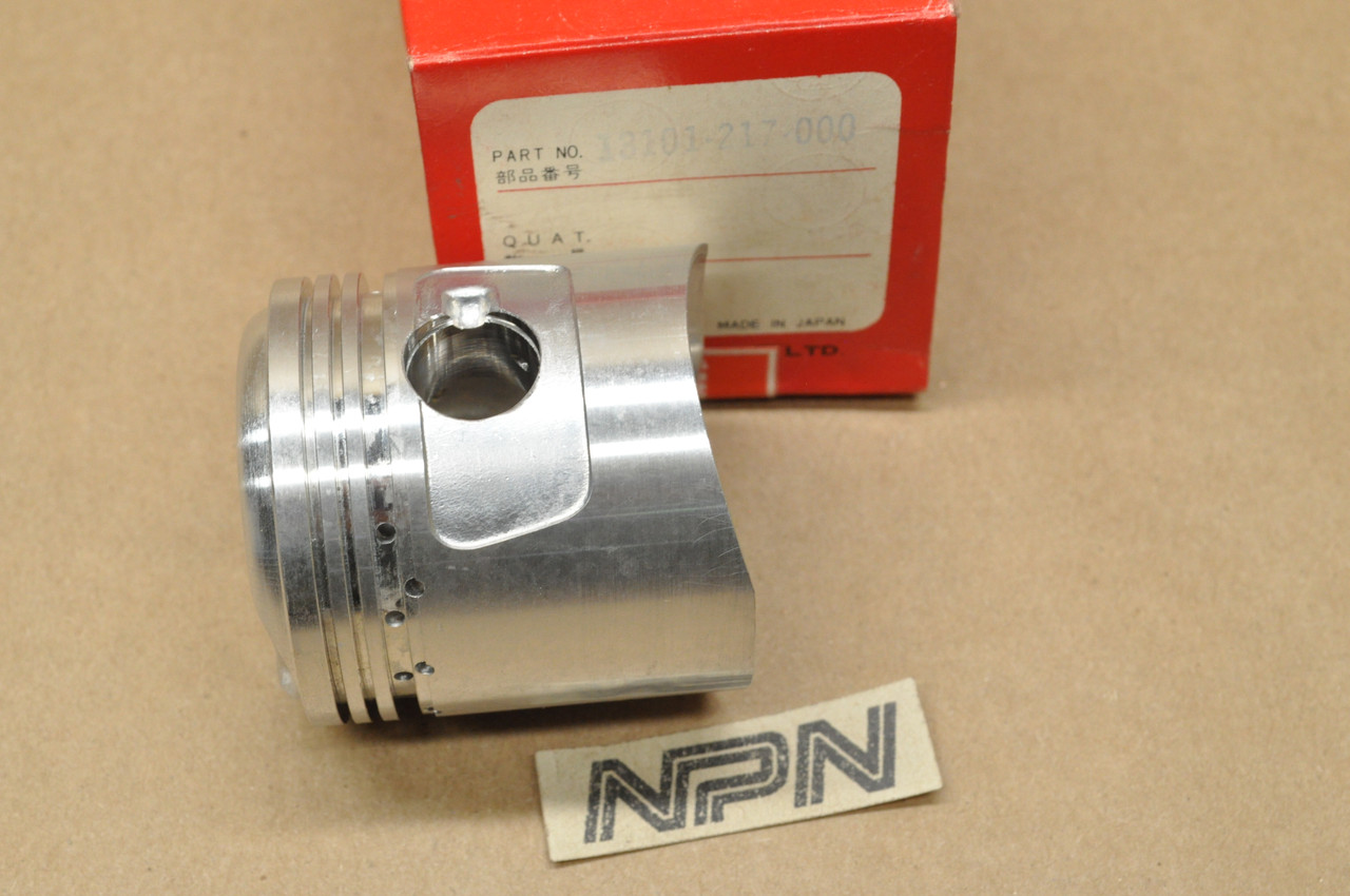 NOS Honda CA160 CB160 CL160 Standard Size Piston 13101-217-000