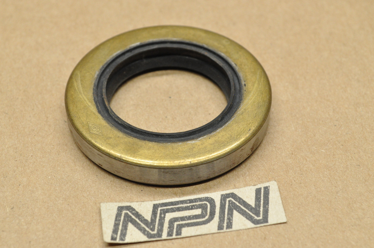 NOS Honda CA72 CA77 CL72 CL77 Rear Wheel Drive Flange Dust Seal 91253-250-000
