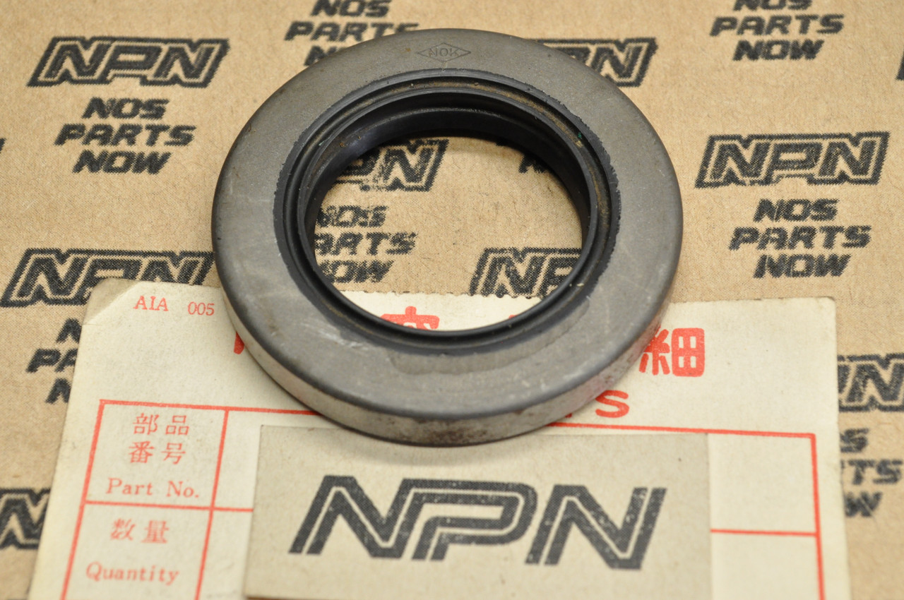 NOS Honda CA72 CA77 CL72 CL77 Rear Wheel Drive Flange Dust Seal 91253-250-000