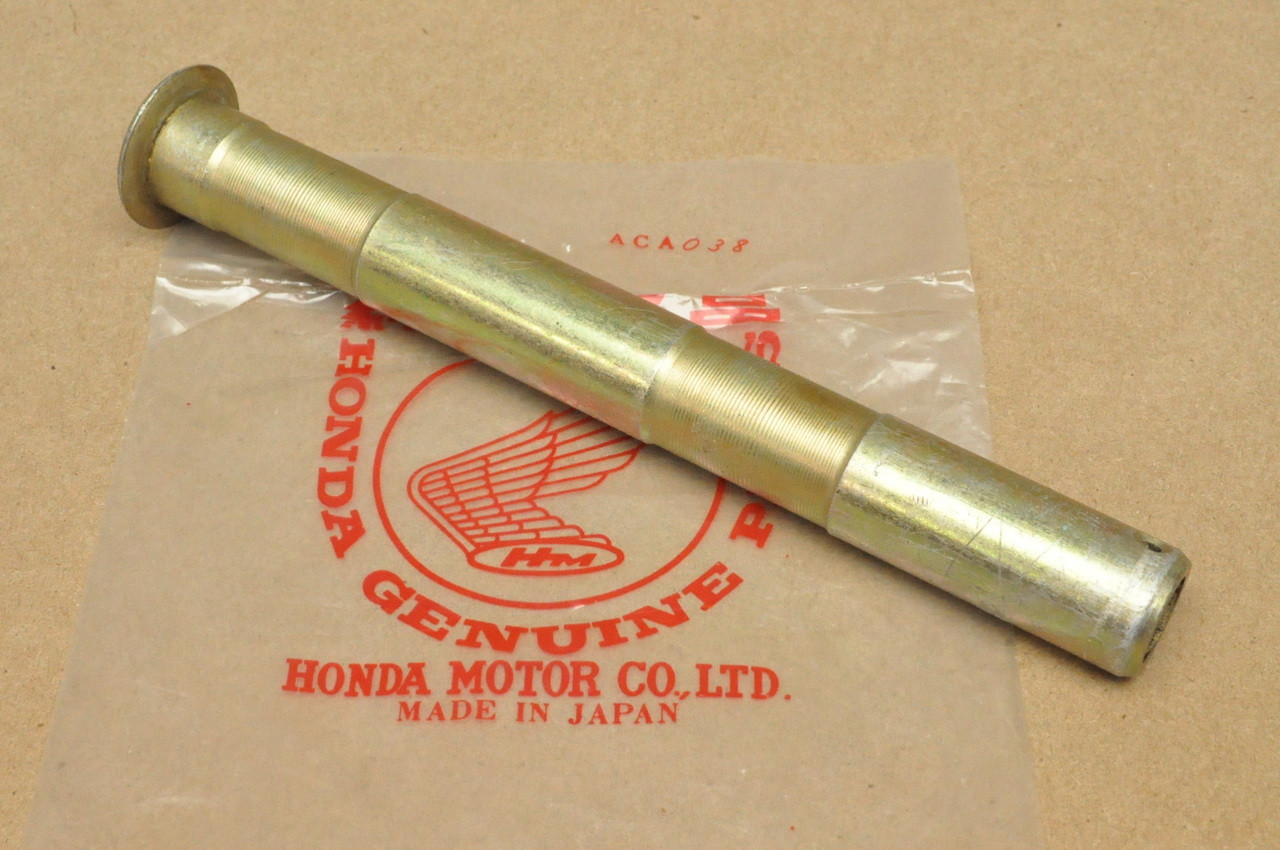 NOS Honda CB450 K1-K7 CB500 T Main Center Stand Pivot Pipe Shaft