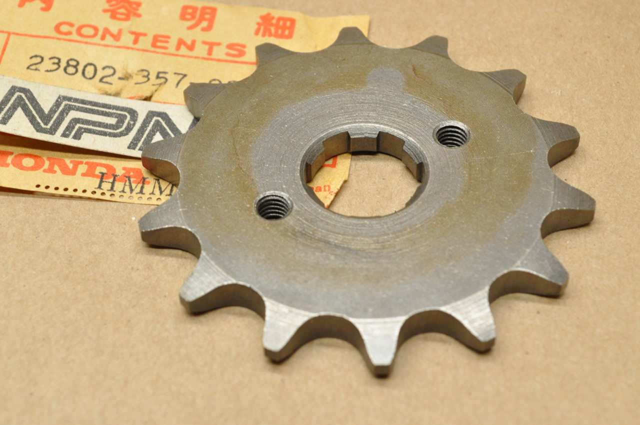 NOS Honda CR250 M MT250 Front Chain Drive Sprocket 14T 23802-357-000