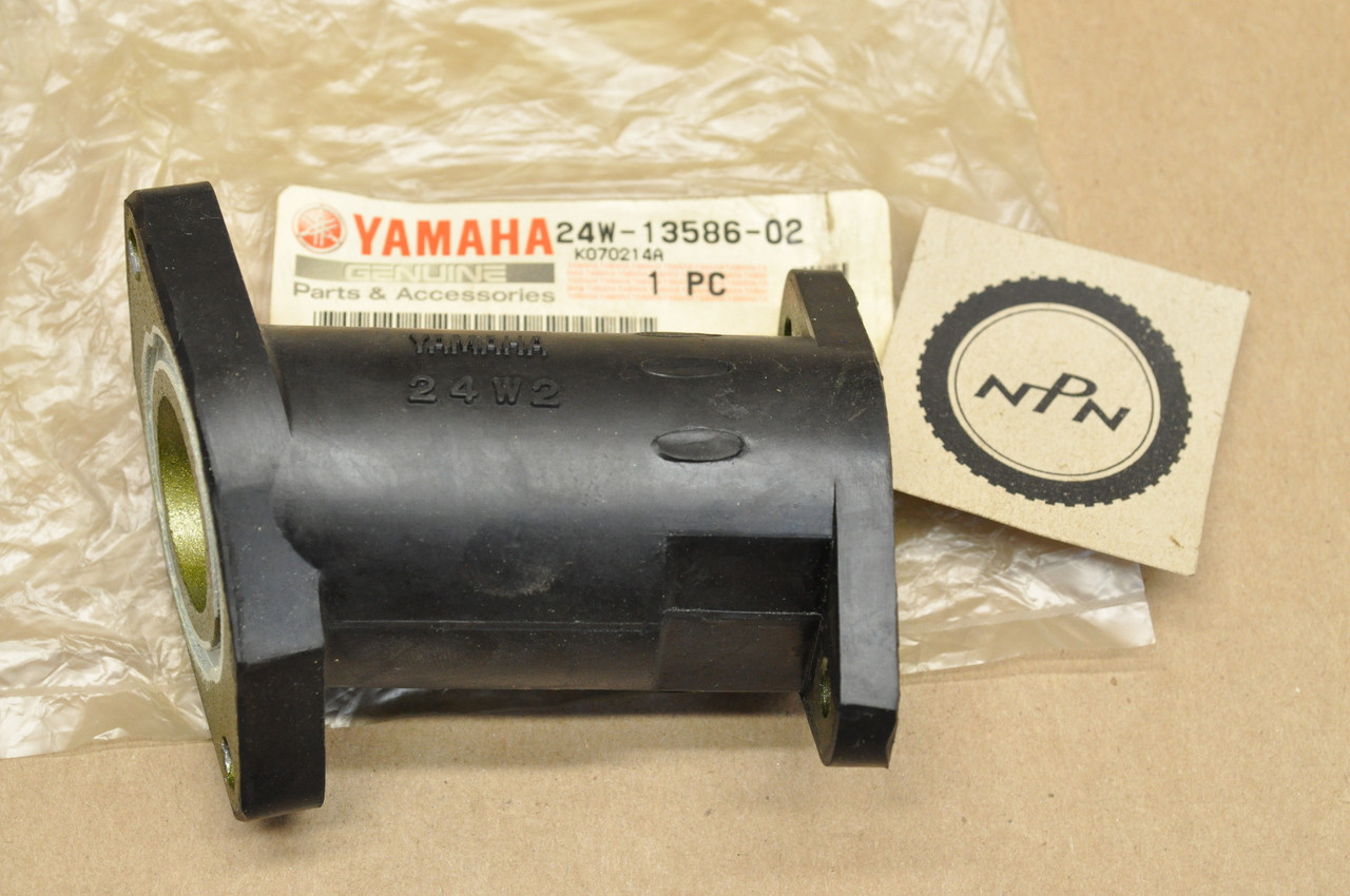 NOS Yamaha 1989 YFU1 Pro-4 Pro Hauler 1983-85 YTM200 Tri-Moto Carburetor Boot Joint 24W-13586-02