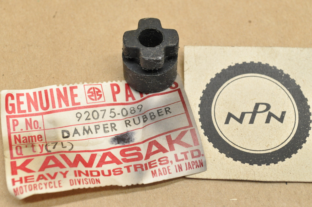 NOS Kawasaki H1 H2 Mach KH500 S2 Meter Fitting Rubber Damper 92075