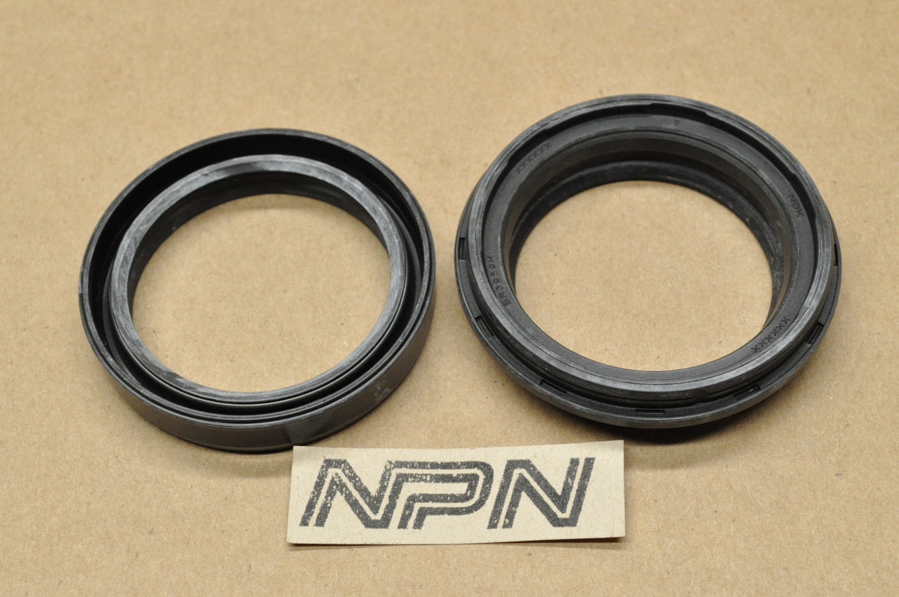 NOS Honda 1994-96 CR125 R 1995 CR250 R CR500 R Front Fork Seal Set 51490-KZ4-305