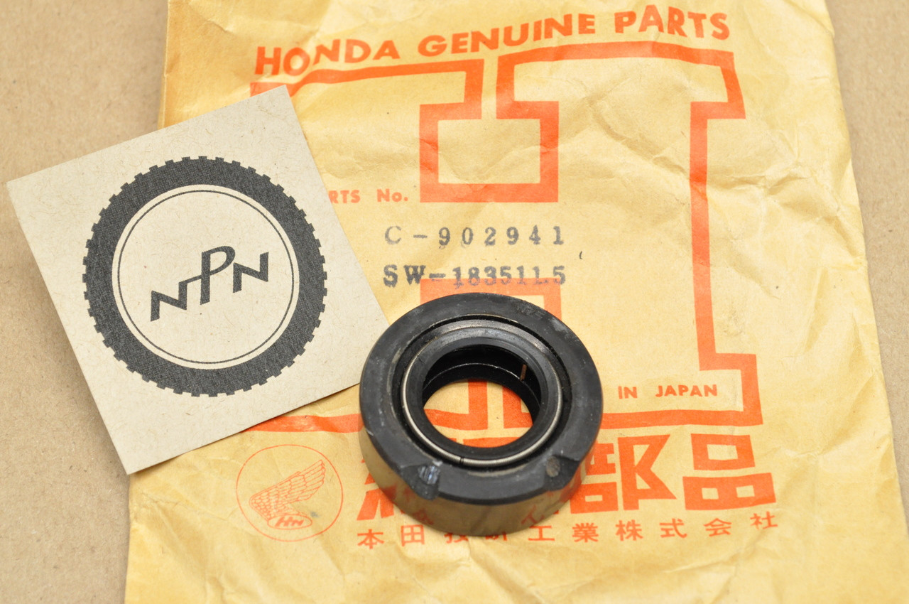 NOS Honda CB92 Stator Magneto Breather Oil Seal 1835115 91201-200-000