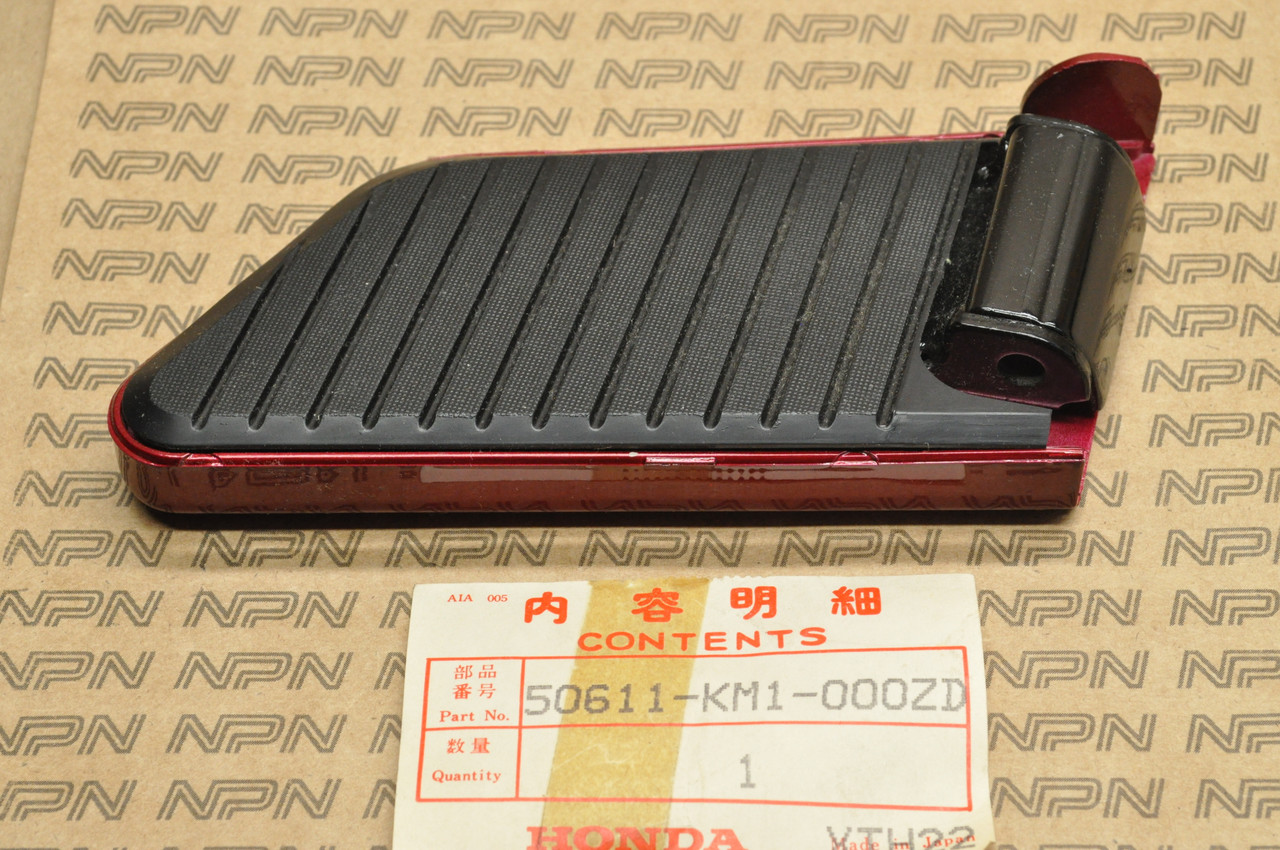 NOS Honda 1985 CH250 Left Pillion Step Rest Assembly 50611-KM1-000 ZD