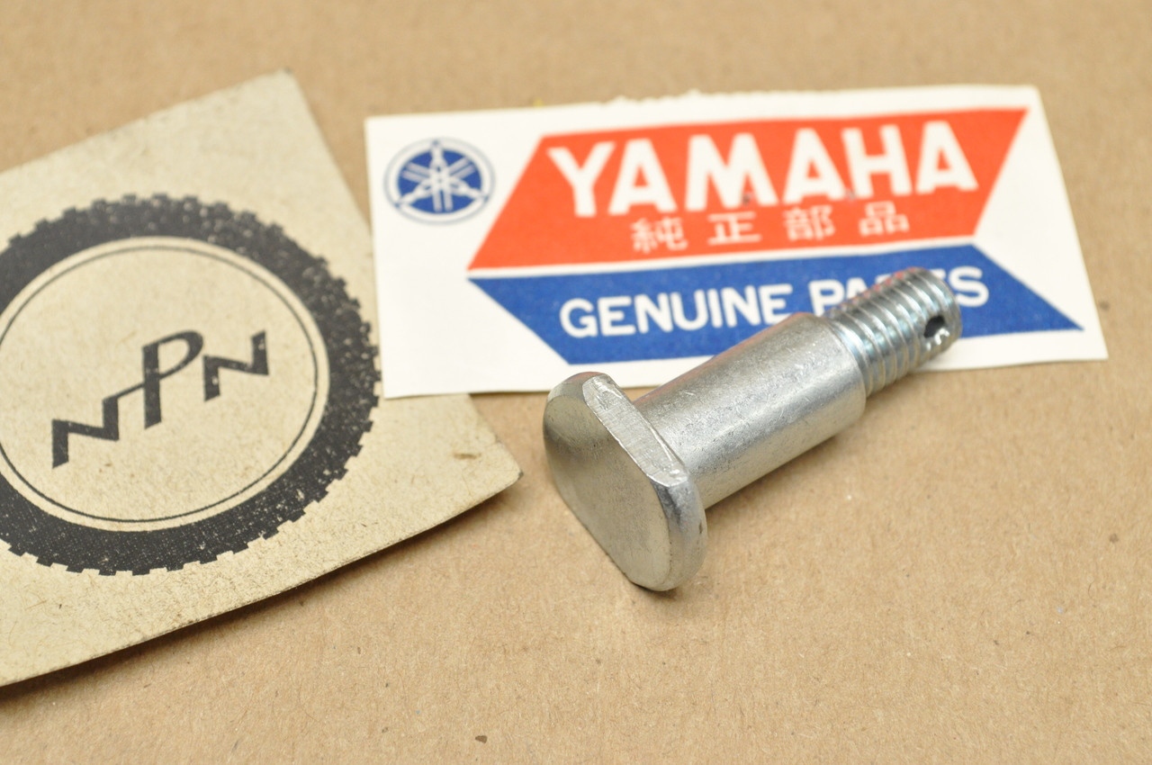 NOS Yamaha DT100 DT50 G6S GT80 GTMX MG1 MJ2 MX100 MX80 PW80 RD60 RT100 U5 YG5 YL2 Brake Bolt 90109-08183