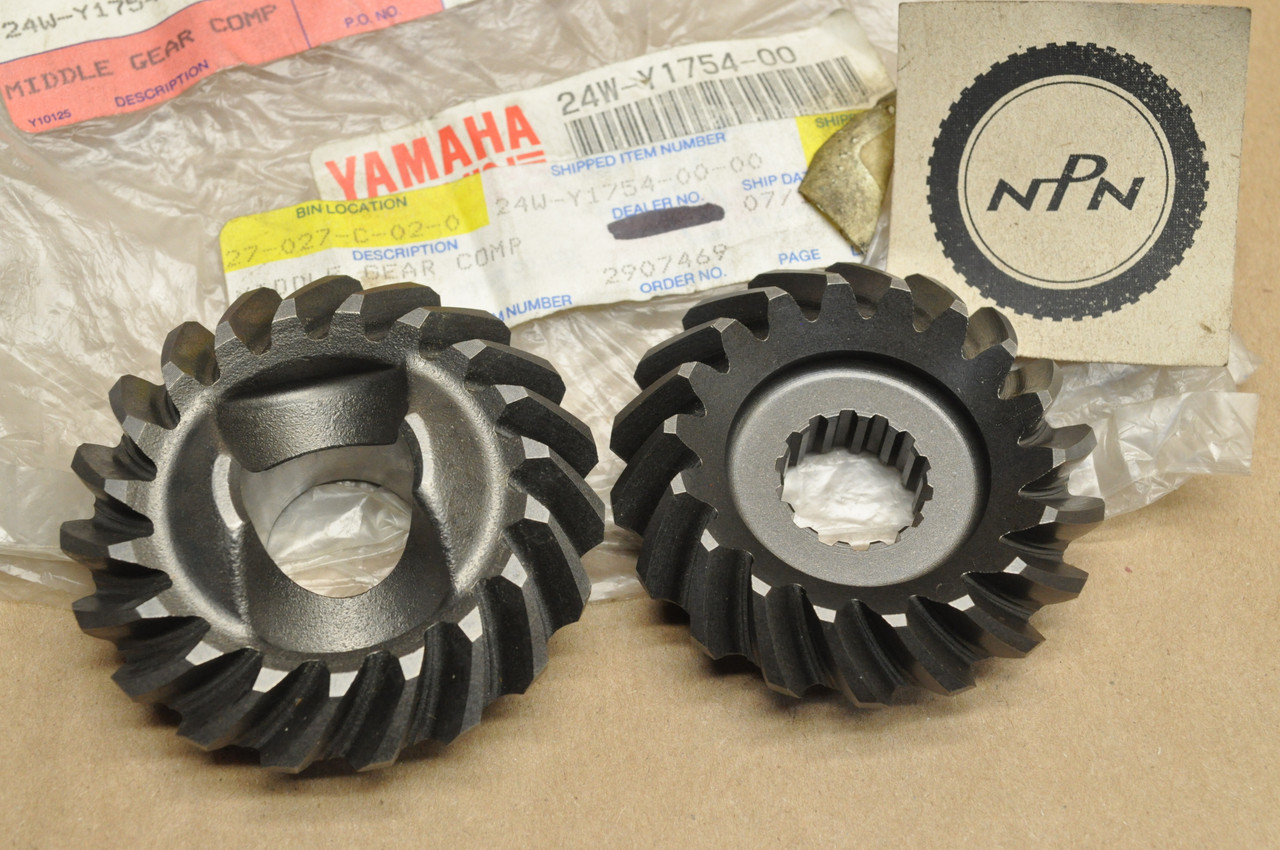 NOS Yamaha YTM200 YTM225 Tri-Moto Middle Drive Gear Set 24W-Y1754-00 ...