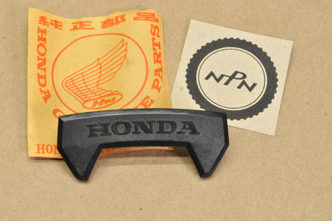 NOS Honda 1978 CB400 T Hawk 1978-79 CX500 Front Wheel Spoke Plate Emblem 44703-413-780