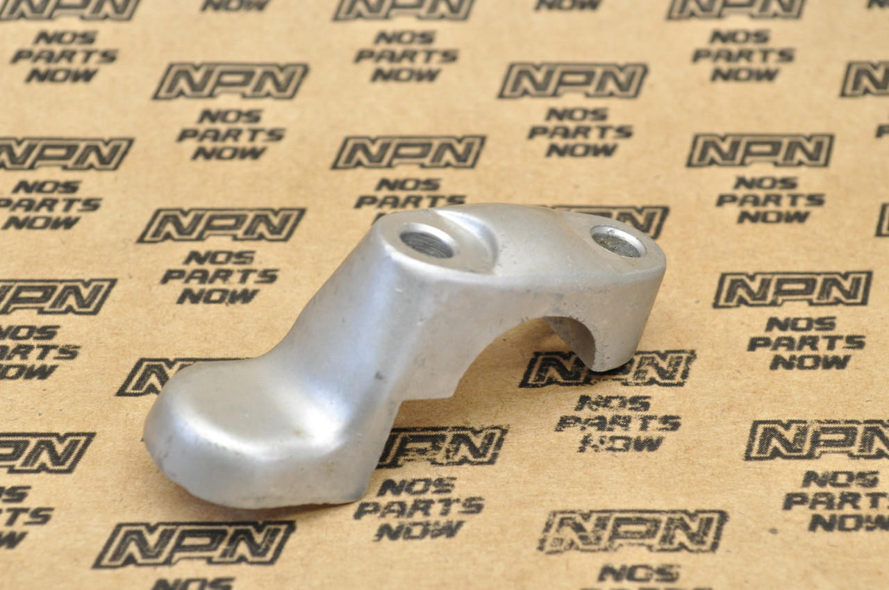 NOS Honda S65 Upper Handlebar Holder Top Clamp 53131-035-000