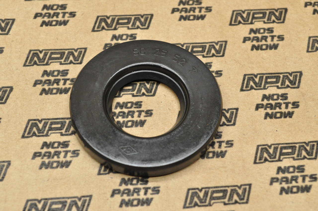 NOS Honda C200 CA200 CT200 Crank Case Oil Seal 25x52x7 91202-030-000