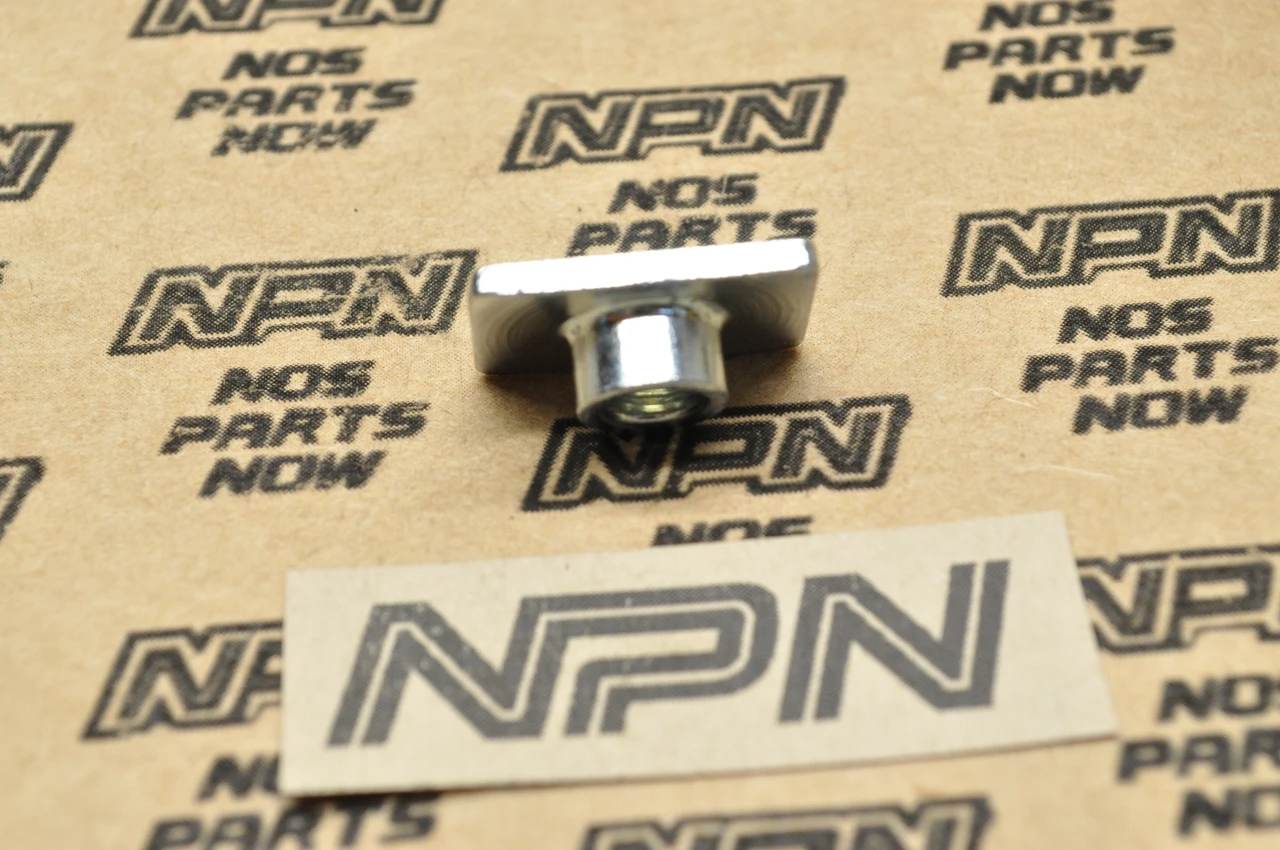 NOS Honda ATC200 ATC250 CMX250 GB500 GL650 VF700 VF750 VT1100 Nut 61304-958-003