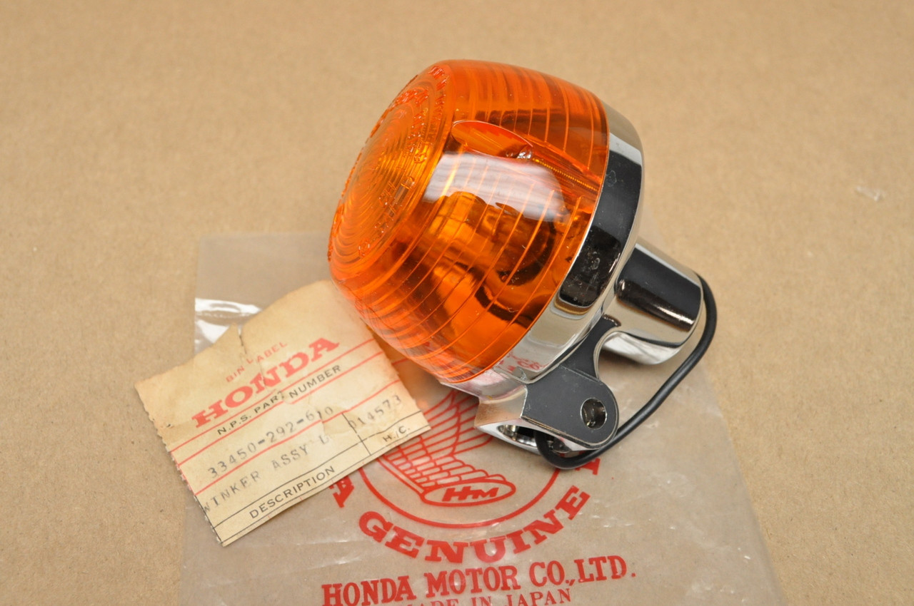 NOS Honda CB175 CB350 CB450 CB500 CB750 CL350 CL450 Left Front Turn Signal 33450-292-670